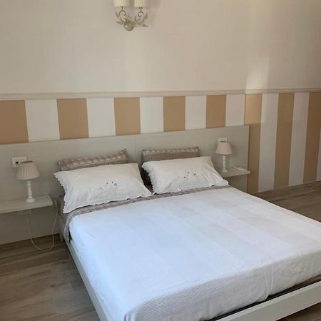 B&B Nonna Teresa 로베르벨라 외부 사진
